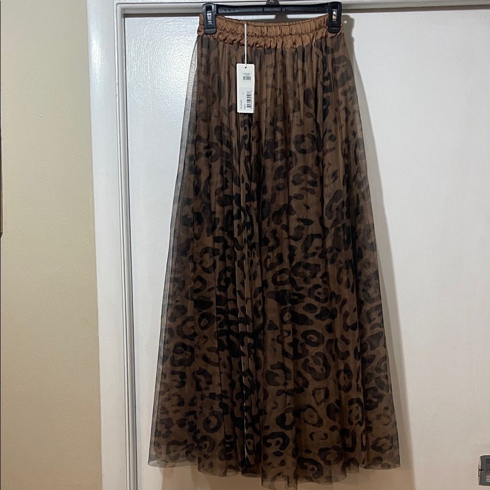 Astrid Leopard Print Maxi Skirt  size extra small NWT